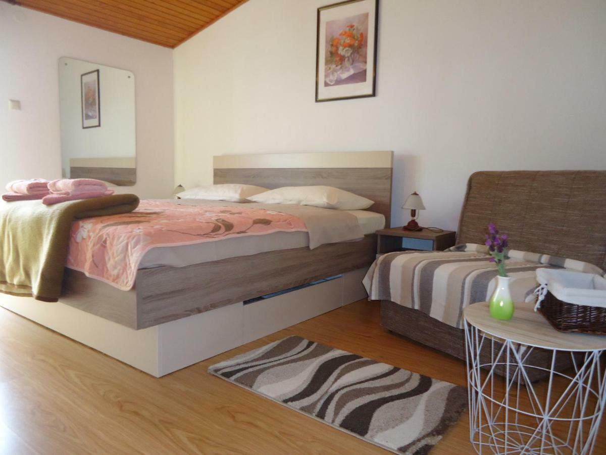 Apartments Matuc Malinska Bagian luar foto